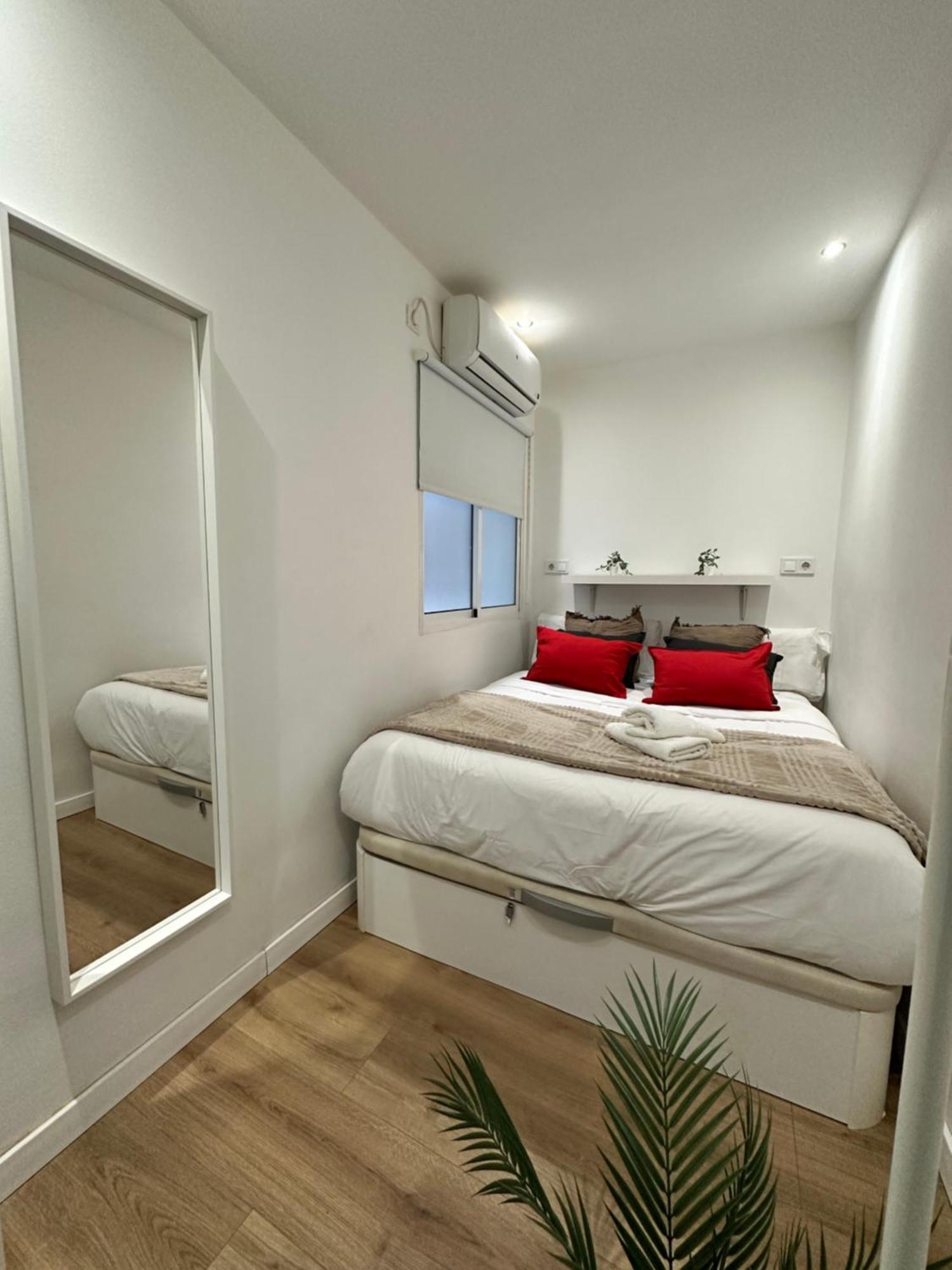 Claveles De Luxe Apartment Málaga Exterior foto